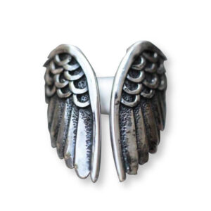 Ring met verheven engelenvleugels