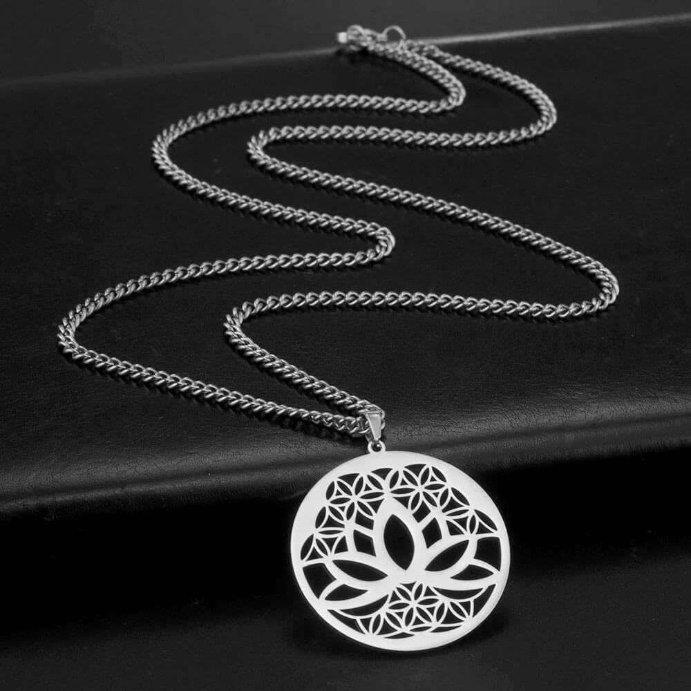Ketting met lotus en levensbloem, zilverkleurig staal 3 Ketting met lotus en levensbloem, zilverkleurig staal - Afbeelding 3